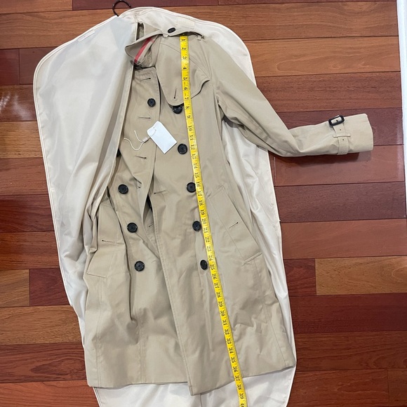 Preowned, 100% Authentic Burberry Heritage Trench US 8 - Picture 15 of 16